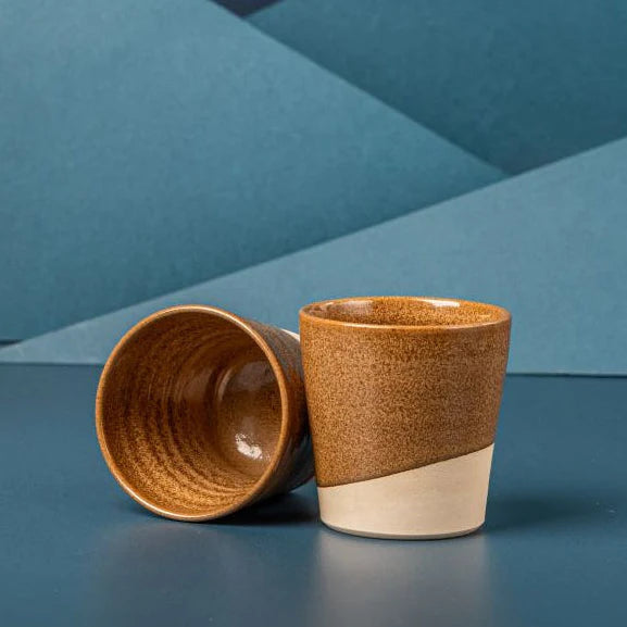 Tasse à café en céramique marron